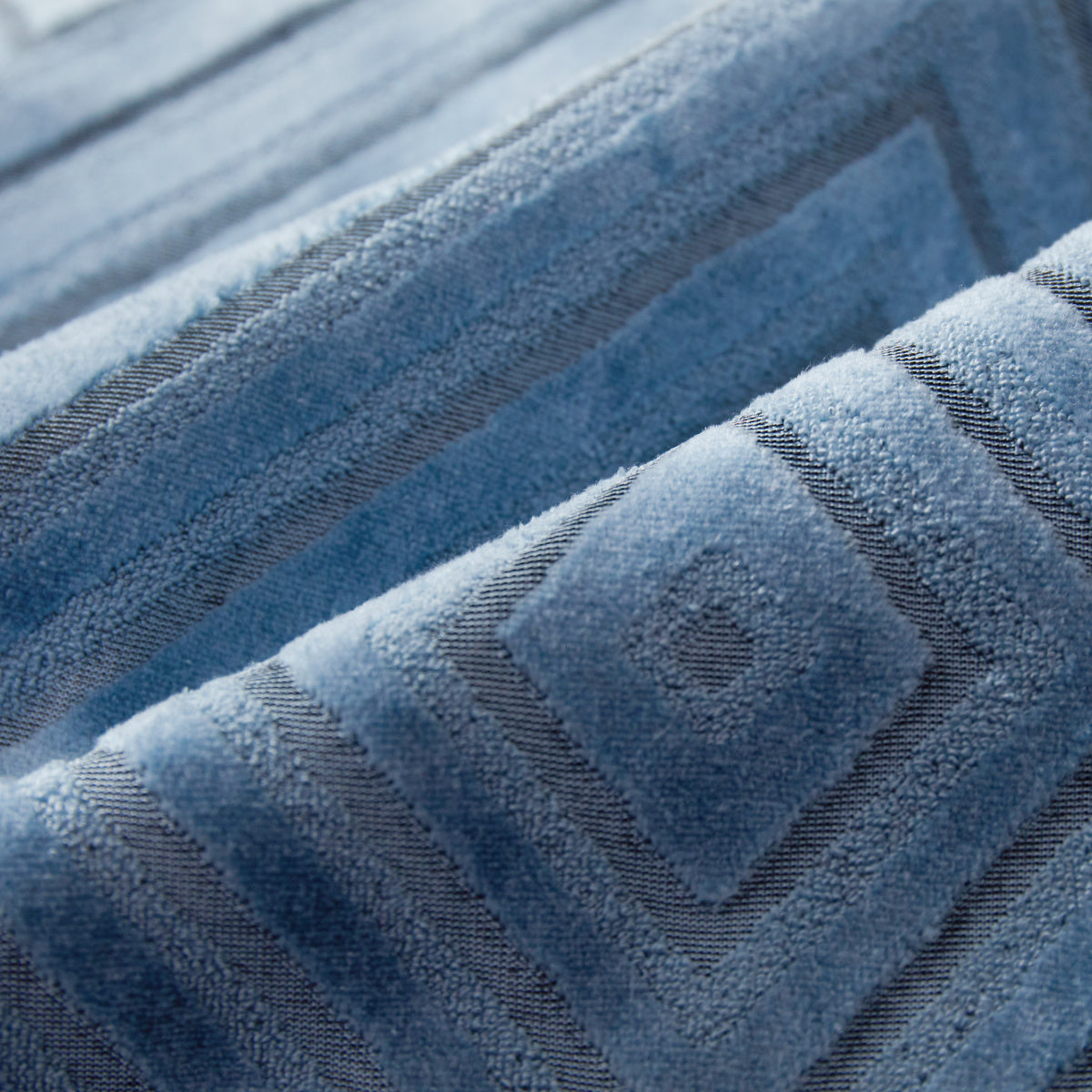 Set of 2 Soft Warm Decorative Pillow (With/Without Inserts)18x18 inches, pack of 2 throw pillows