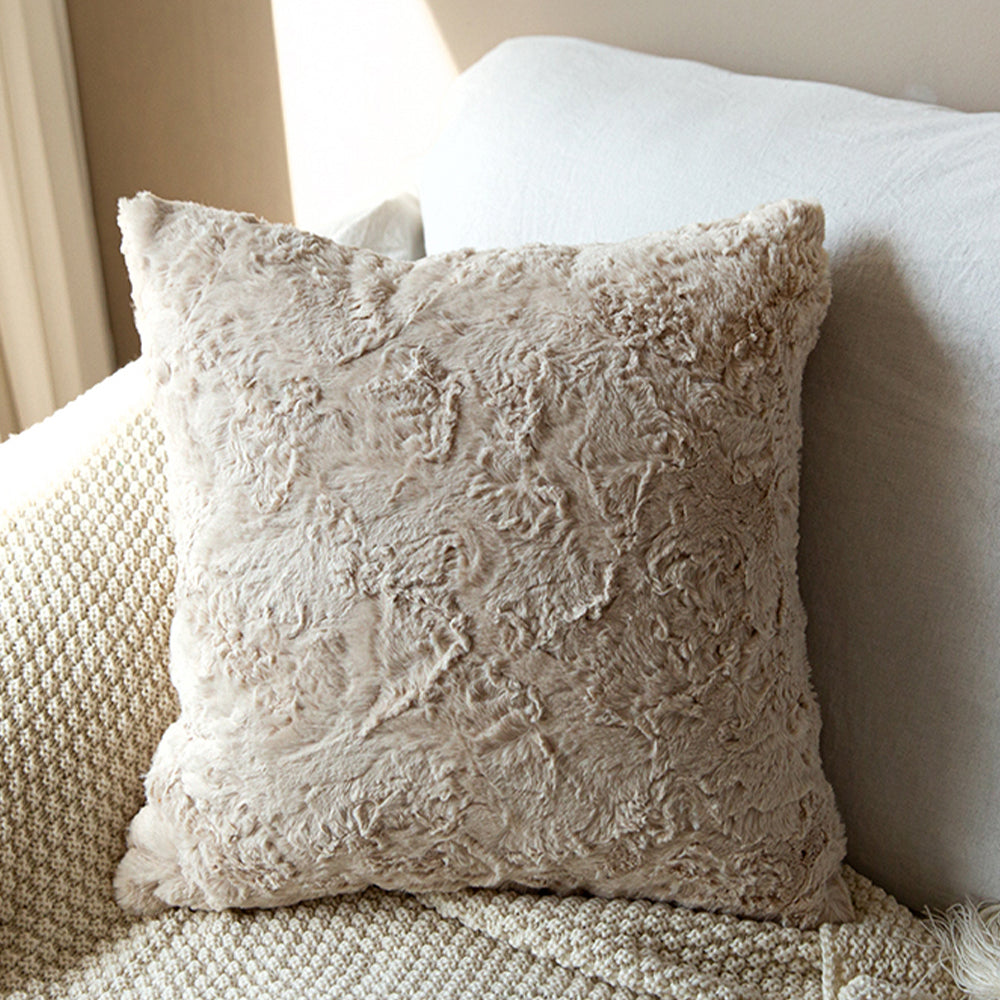 Pack of 2 Double sides furry throw pillow cases and 450g inserts great to snuggle 18"x18"