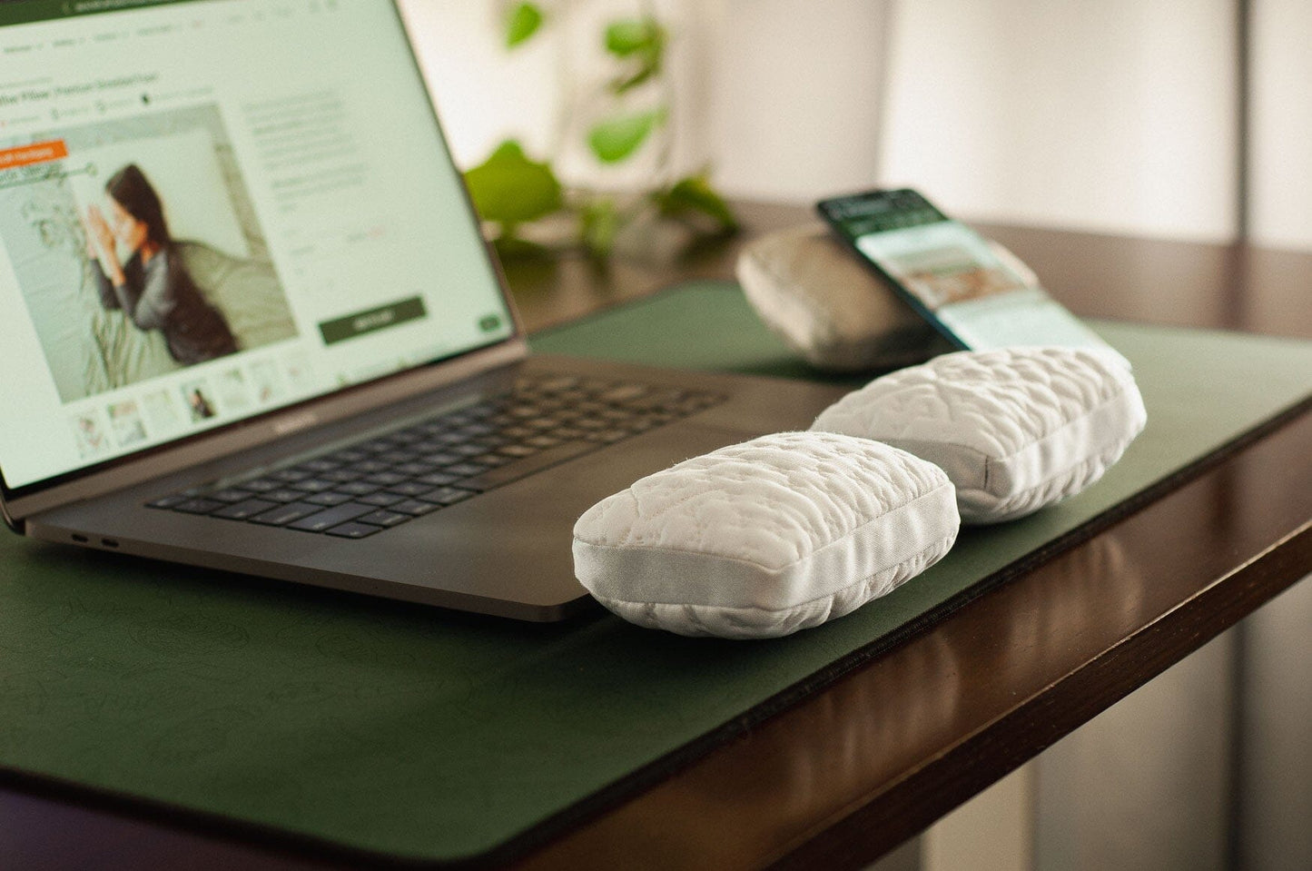Easy Breather Mini Pillow