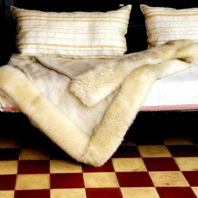 Lambskin Trim Wool Throw