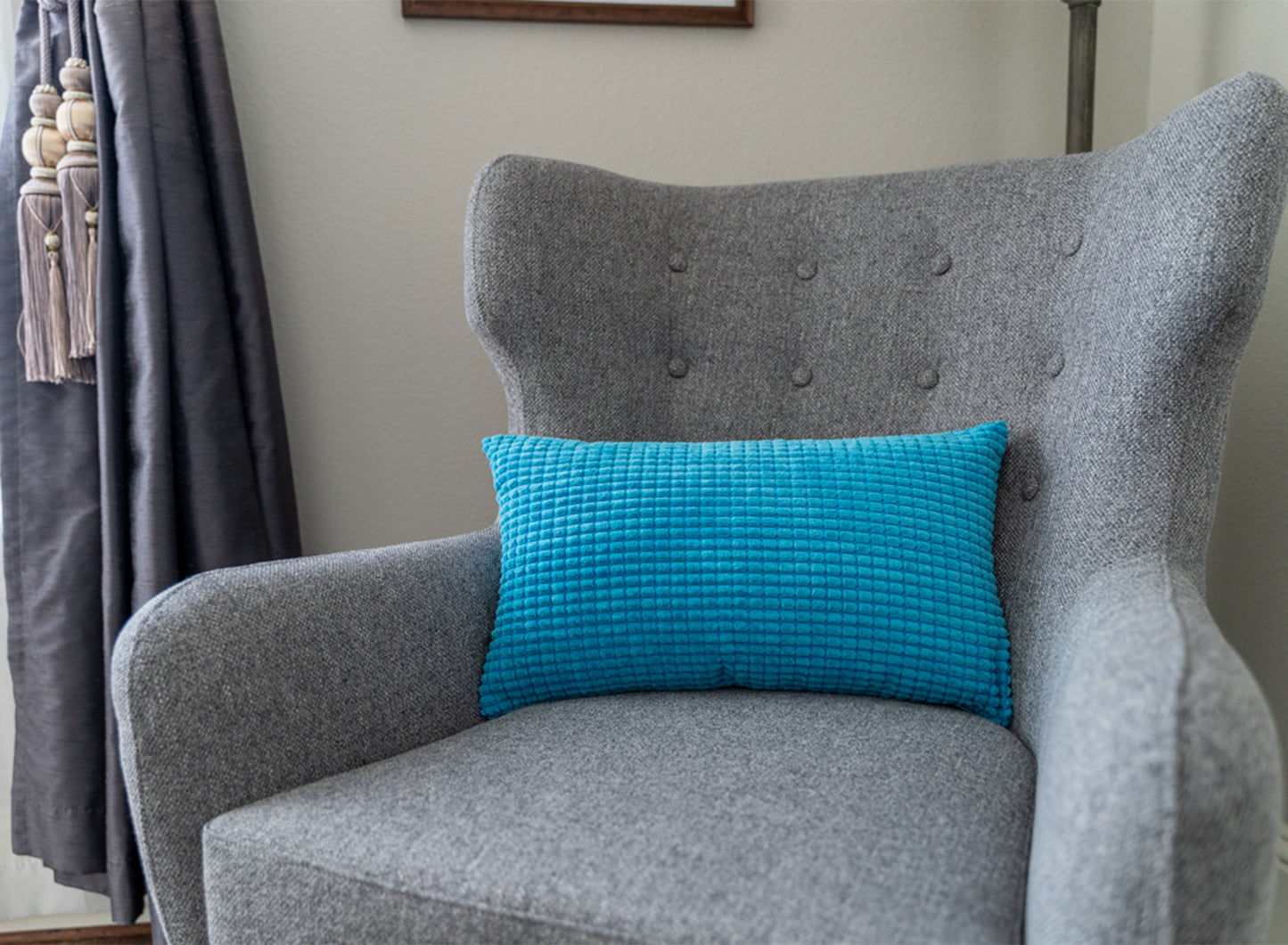 New Corn Pattern Polyester Blend Lumbar Pillow 330g Insert is optional